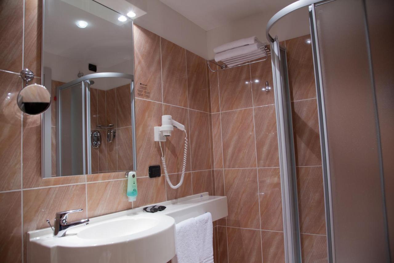Camera Comfort